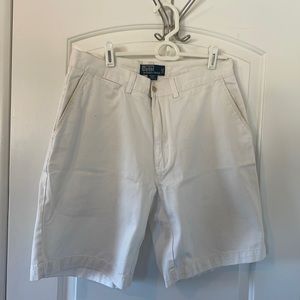 90s vintage Ralph Lauren Men’s white prospect shorts